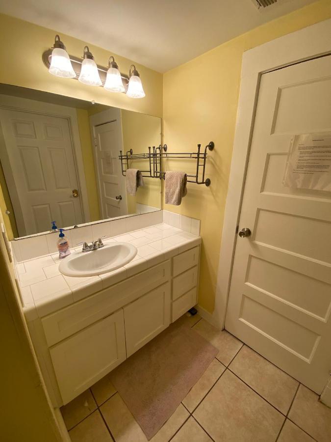 Private Los Angeles Room - Free Wifi, Ac, Tv, Private Fridge, Kitchen, Near Usc - Exposition Park - Usc Memorial Coliseum - Banc Of California Bmo Stadium - Downtown Los Angeles Dtla - University Of Southern California Usc!!! Extérieur photo